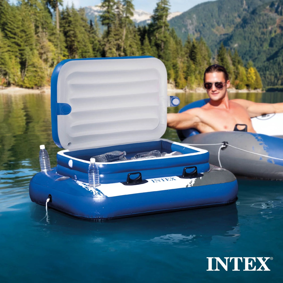 Piscine hors-sol INTEX Ultra XTR 5,49 m x 2,74 m x 1,32 m, bouées (lot de 2) et glacière gonflable