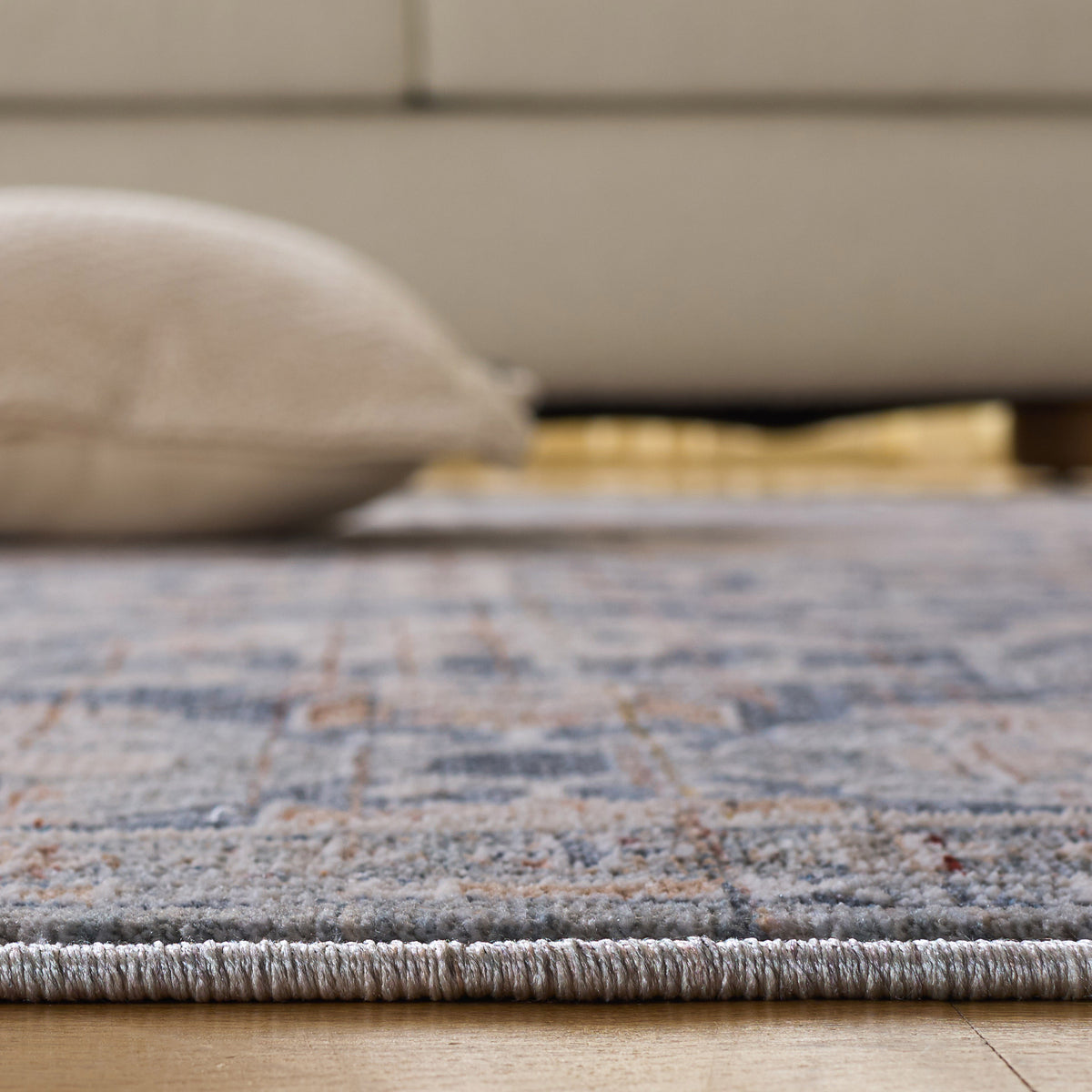 Safavieh Sutton Area Rug, Navy Brown, 5' x 8'