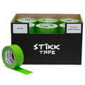 Carton de 24 rouleaux de ruban de masquage pour peinture STIKK vert, 48 mm x 55 m (2 po x 60 verges)