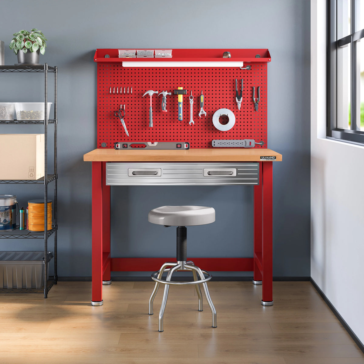 Établi commercial robuste Seville Classics UltraHD avec éclairage et panneau perforé, granite, 48 po L x 24 po P x 65,5 po H