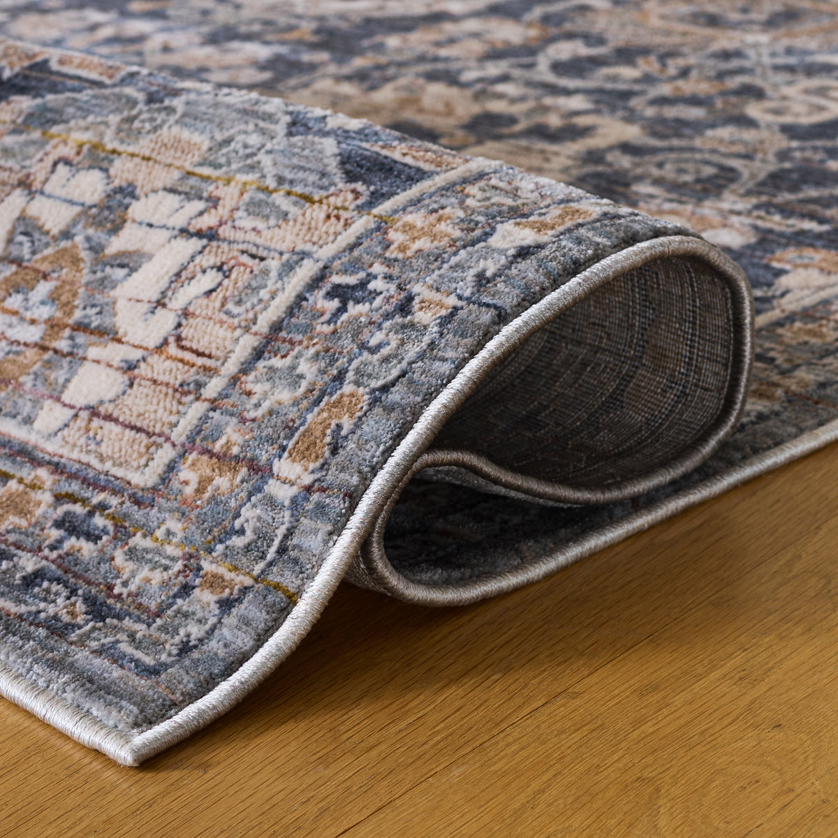 Safavieh Sutton Area Rug, Navy Brown, 5' x 8'