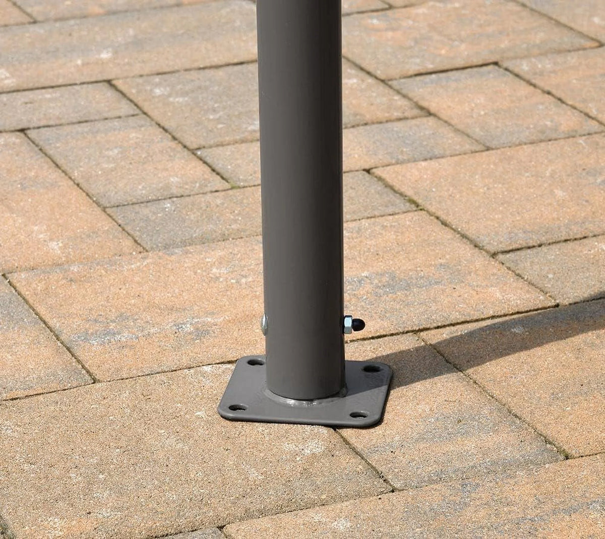 Abri extérieur Solano ShelterLogic 10 pi x 6 pi, résistant à l'eau