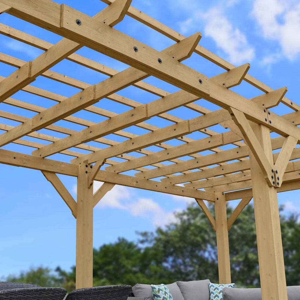 Pergola Yardistry Meridian 10 pi x 22 pi x 8 pi en cèdre naturel, design à niveaux multiples