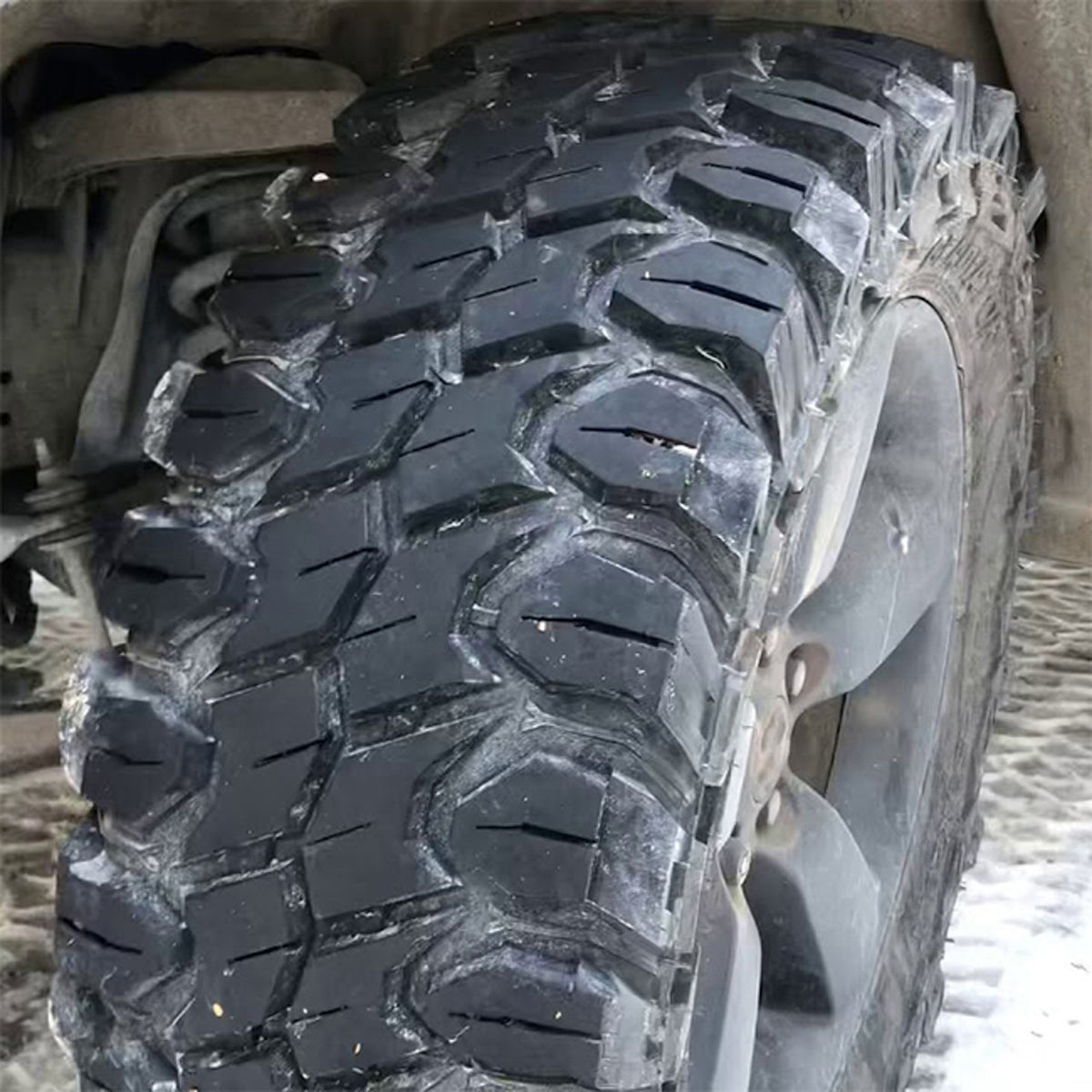 Gladiator X-COMP M/T 265/75R16 123 Q Tire