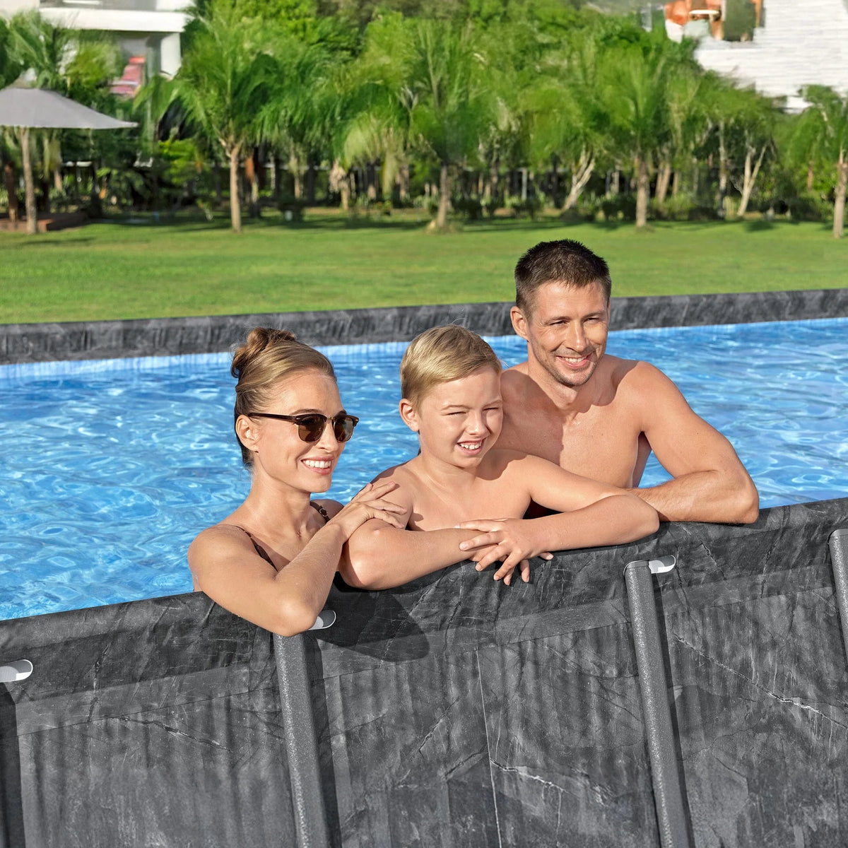 Piscine hors-sol rectangulaire Bestway APX 365 de 31 pi 4 po x 16 pi x 52 po