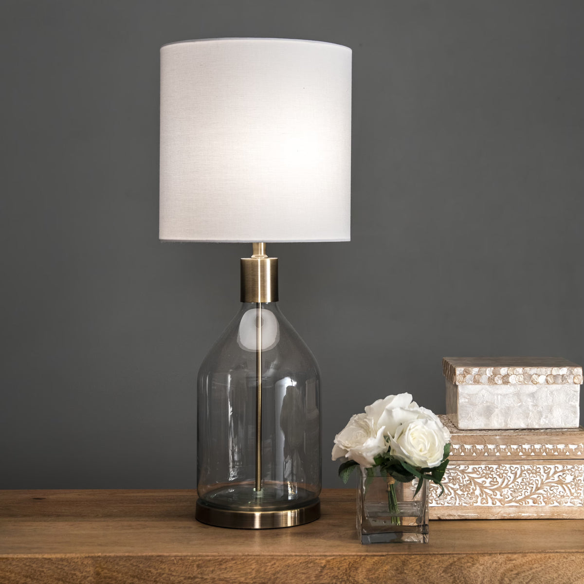 Lampe de table en verre nuLOOM Vista 29 po, 29 po H x 12 po L x 12 po P, or