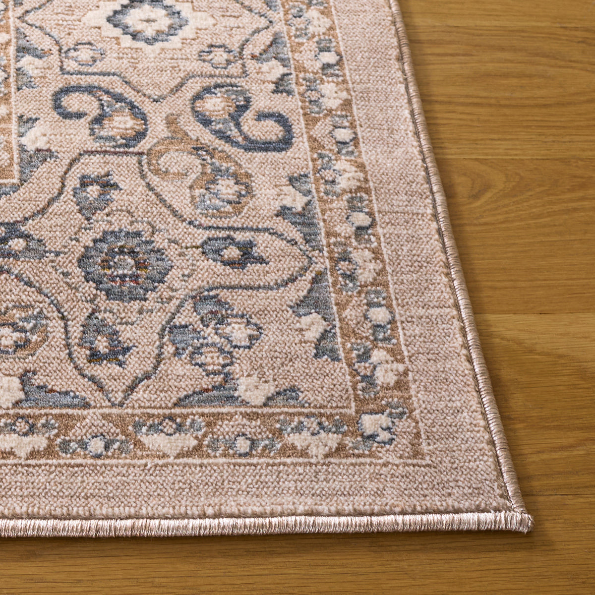 Safavieh Sutton Area Rug, Beige Navy, 8' x 10'